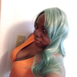 Meet your Posher, Misses